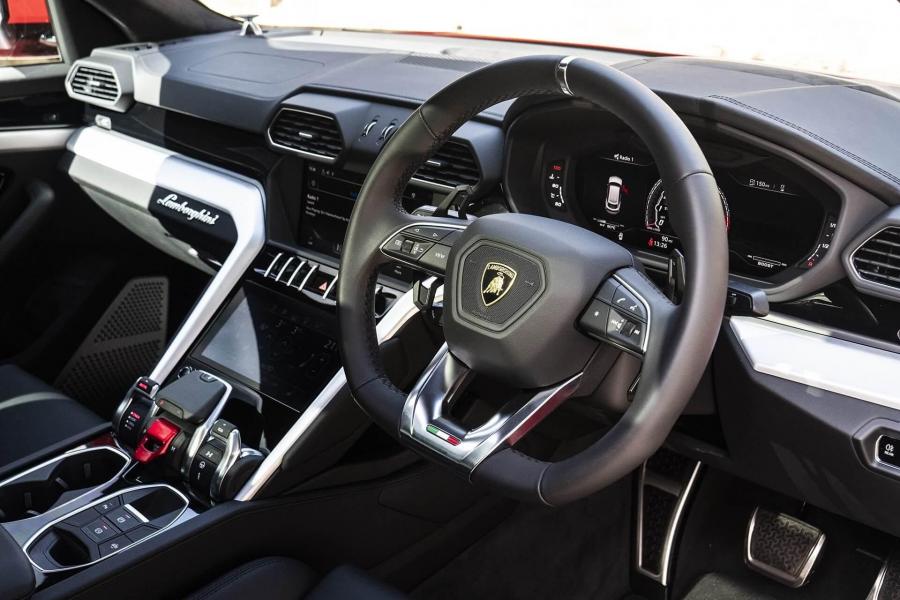 Торпедо Lamborghini Urus by Project Kahn 2020 года  (фото 15 из 17)